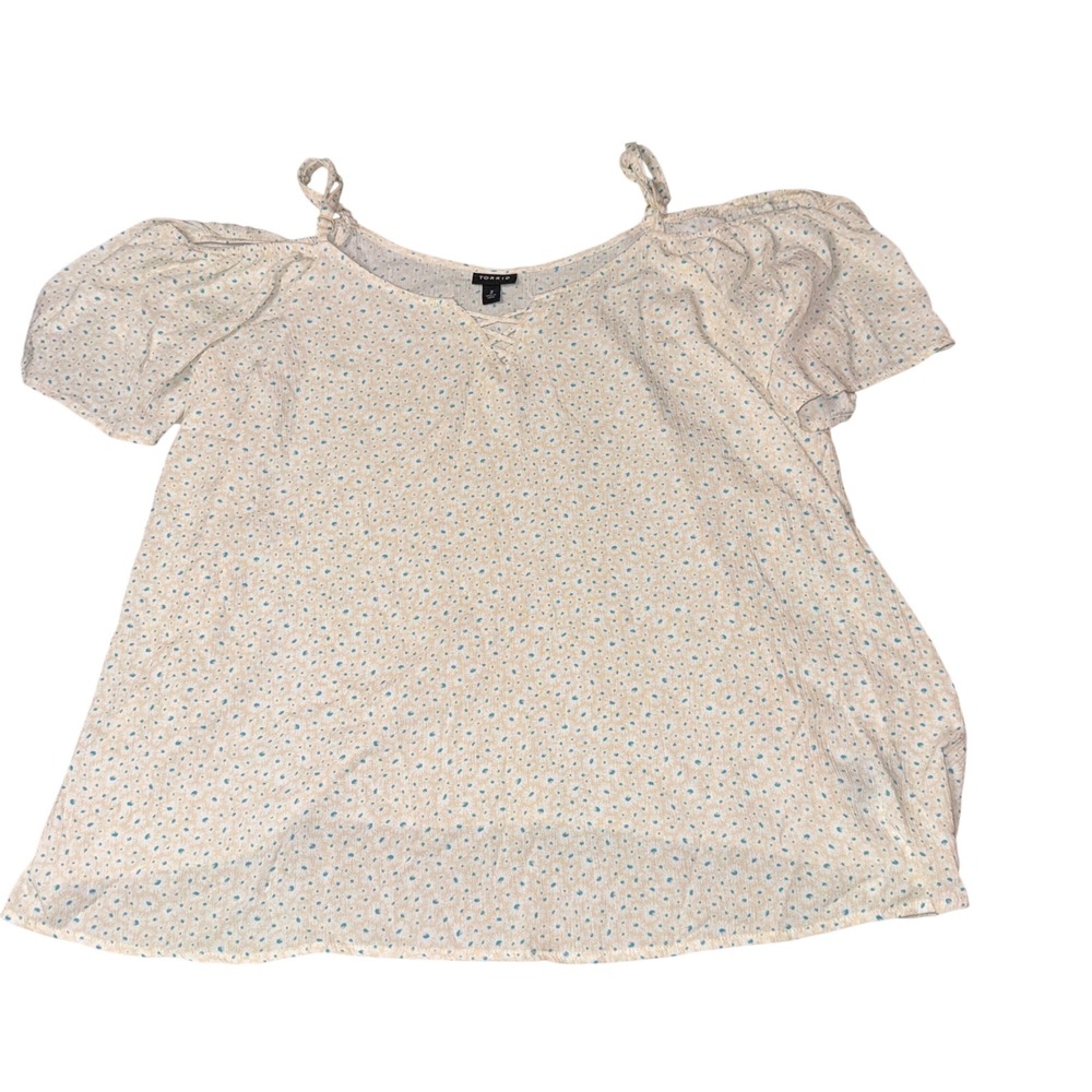 Torrid Cold Shoulder Blouse 2X Cream‎ Blue Floral Lace Up Flutter Sleeve Top